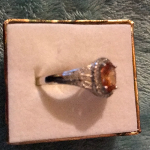 Ring - Picture 2 of 3